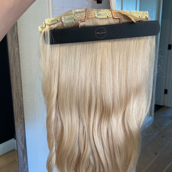 Bellami 20” Ash Blonde Clip-ins. NEVER WORN! - Picture 2 of 7